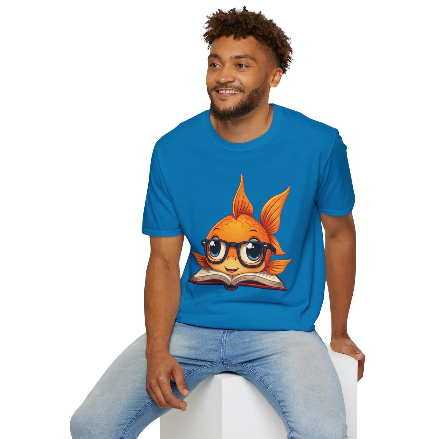 Goldfish Reading Book Unisex T-Shirt - Smart Goldfish Tee